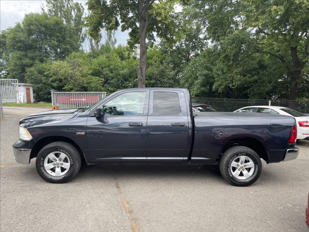 Dodge Ram, 5,7 HEMI Crew Cab Laramie
Ojeté, 2013, 123 000 k