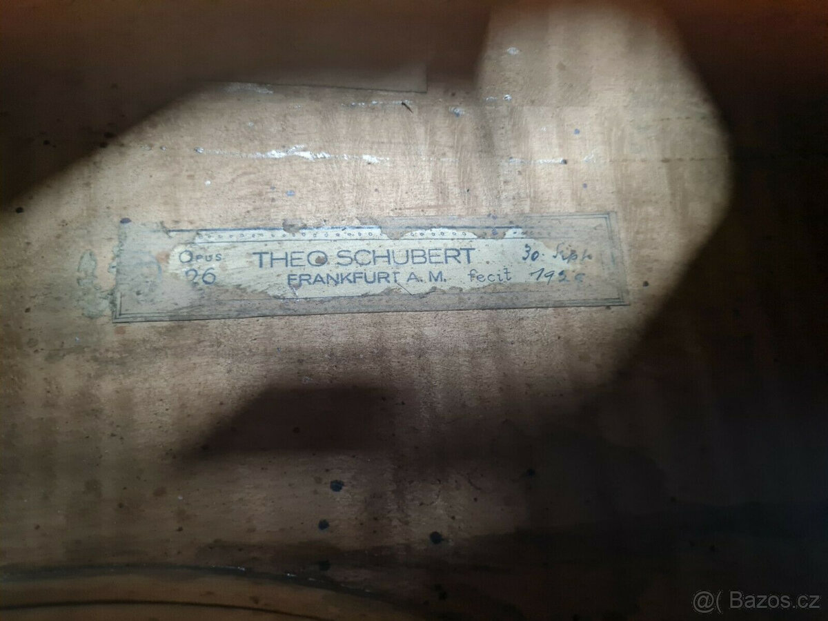 100 let starý výrobce 44 violoncellových houslí. TEO SCHUBER - 4