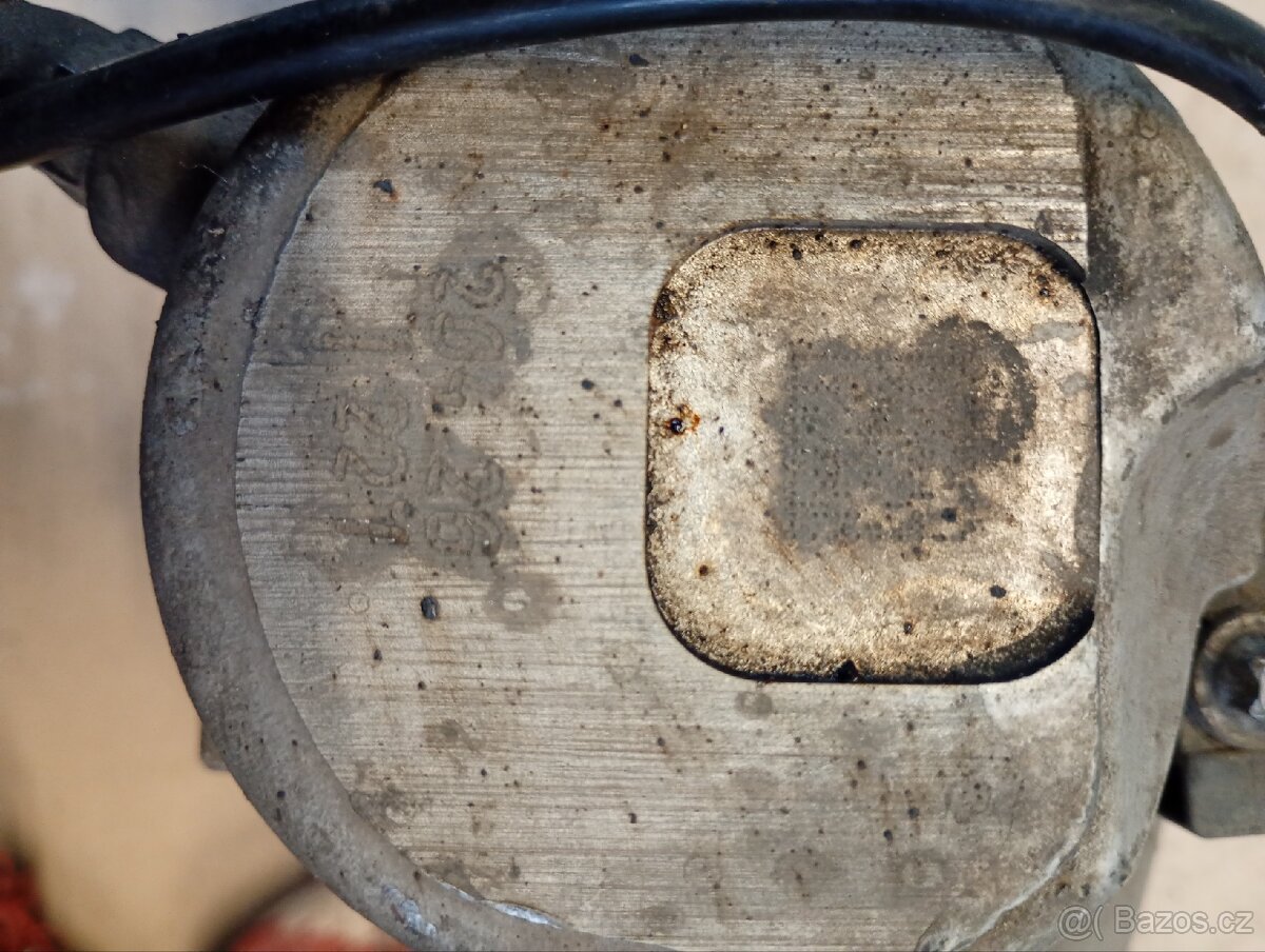 Mercedes C, W204 třmen brzdový přední - 4