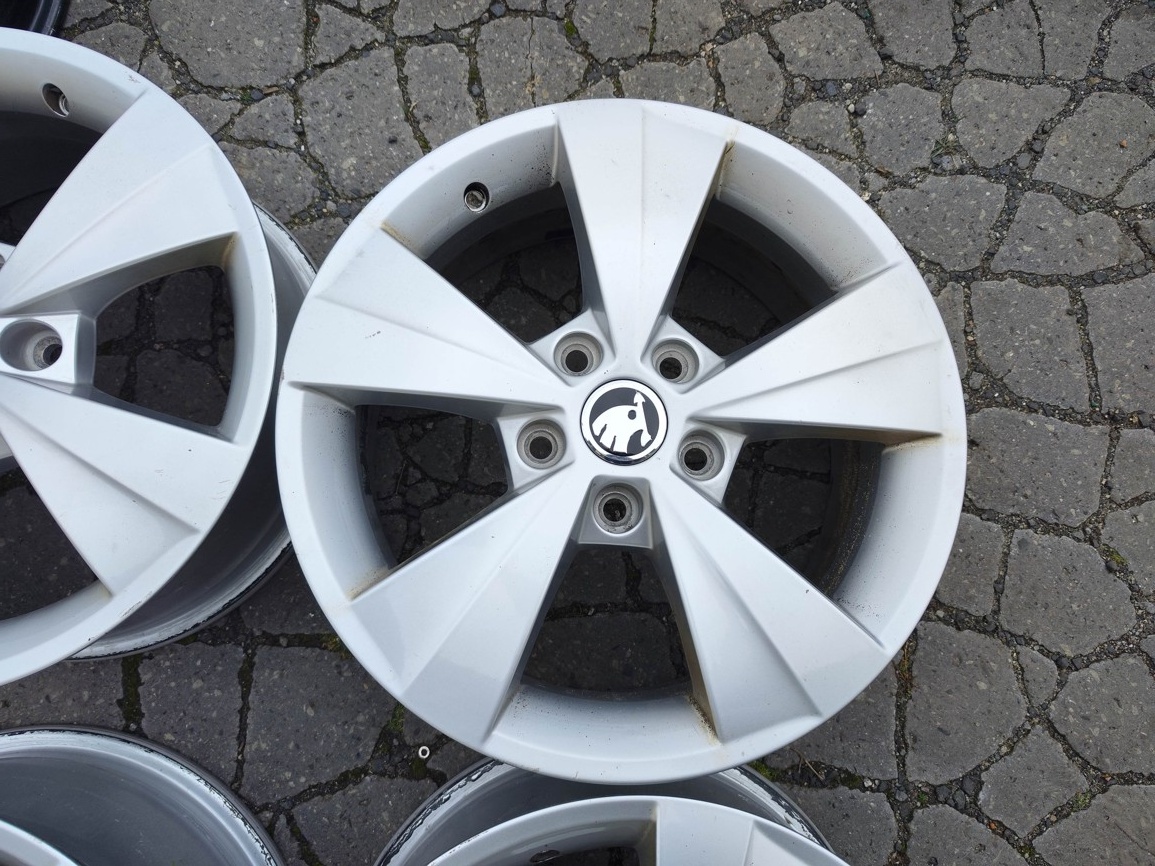 16"alu sada Velorum 5x112 origo Škoda Octavia 3 Golf 7 - 4