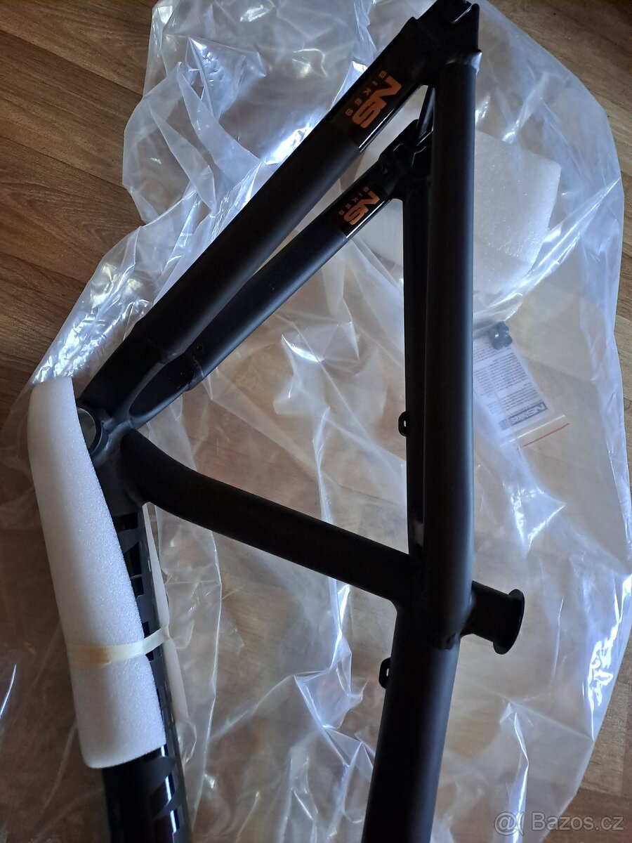 Ns bikes decade v2. Černý - 4