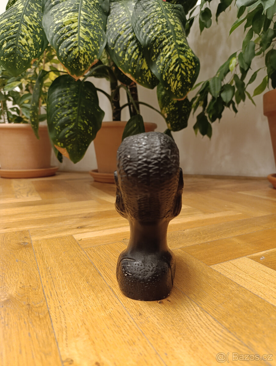 Stará soška, busta, afrika - 4