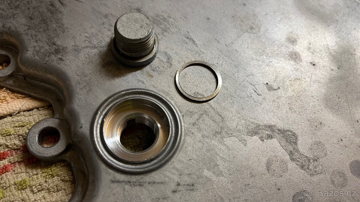 Olejová vana BMW N63B44 - 4