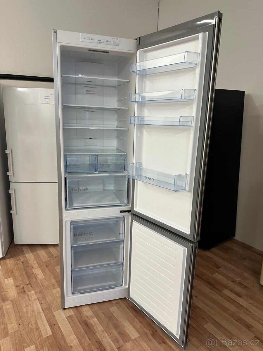 Lednice s mrazákem Bosch (104) - 4