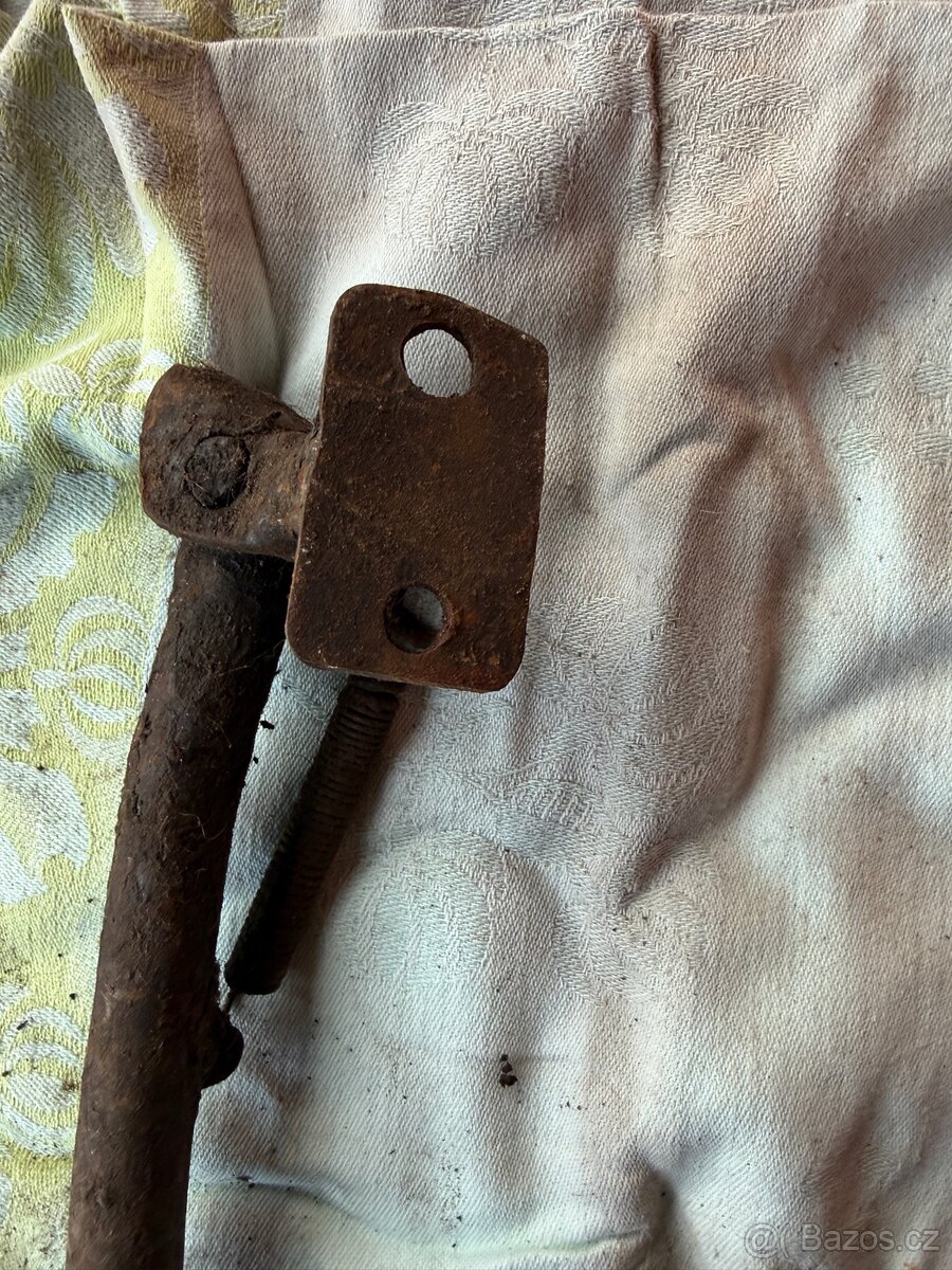 Boční stojánek “policajt” - 4