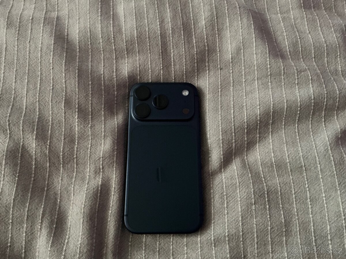 iPhone 17 pro 256GB temně modrý+2 kryty - 4