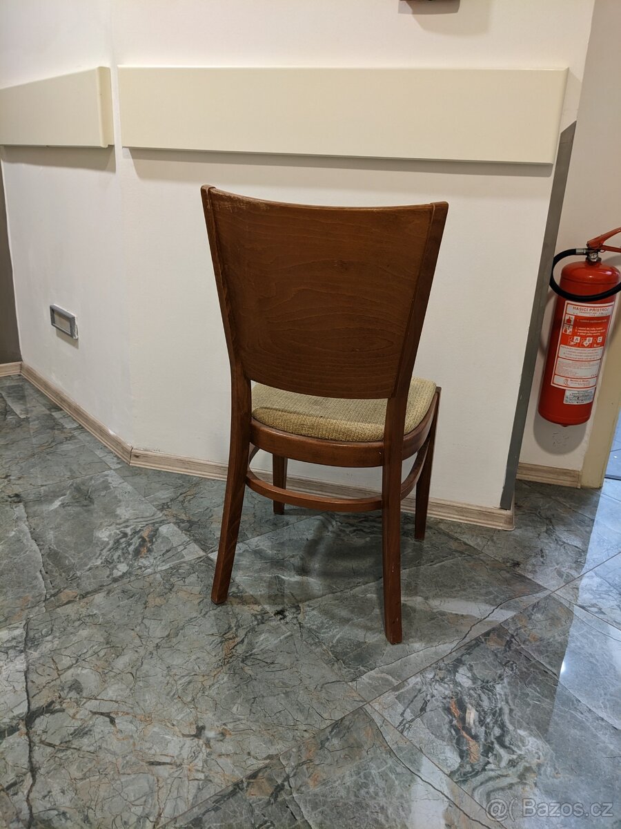 Dřevěná židle TON - 4