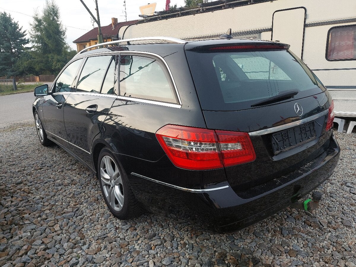 MB E 220Cdi, Avantgarde, servisní kniha - 4