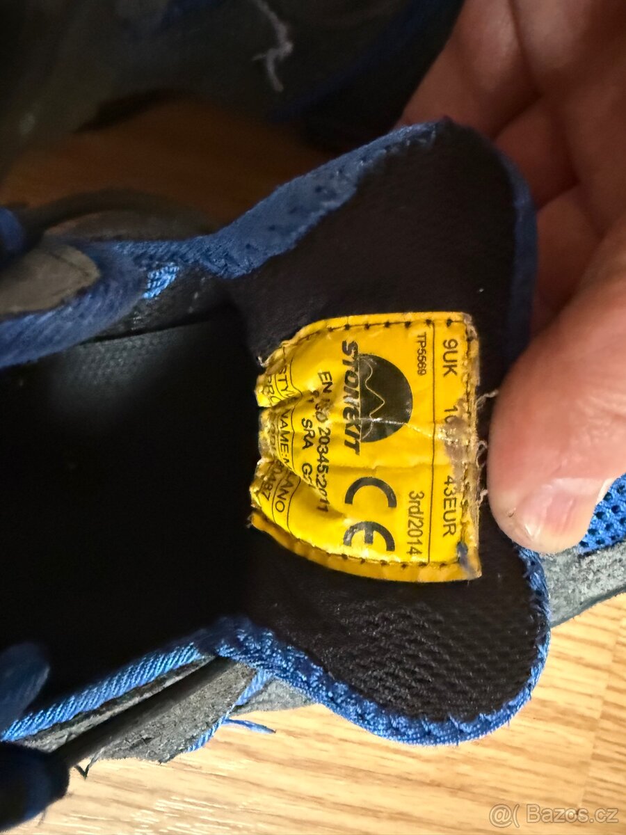 Sandály s ocelovou tužínkou. - 4