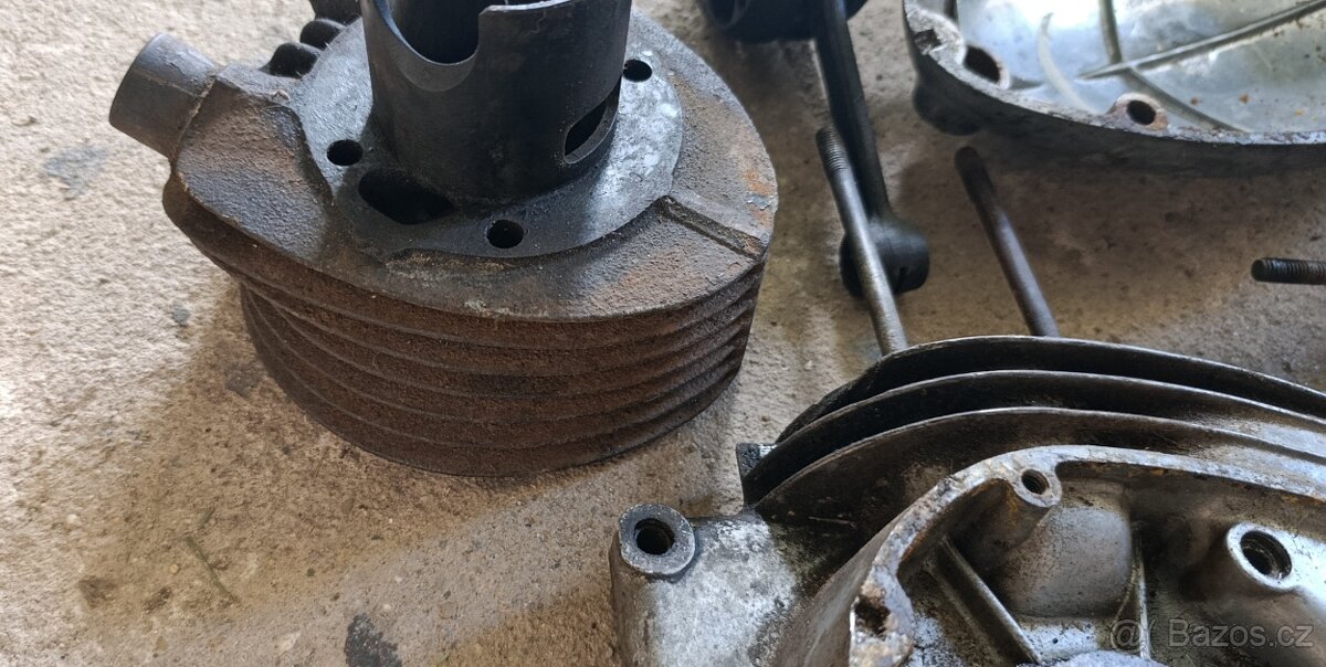 Díly motoru ČZ 150 C - 4