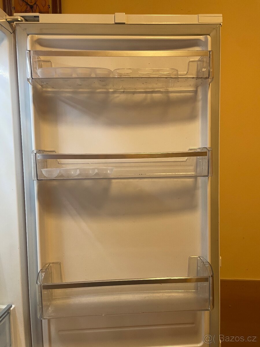 Lednice LG 250 l - 4