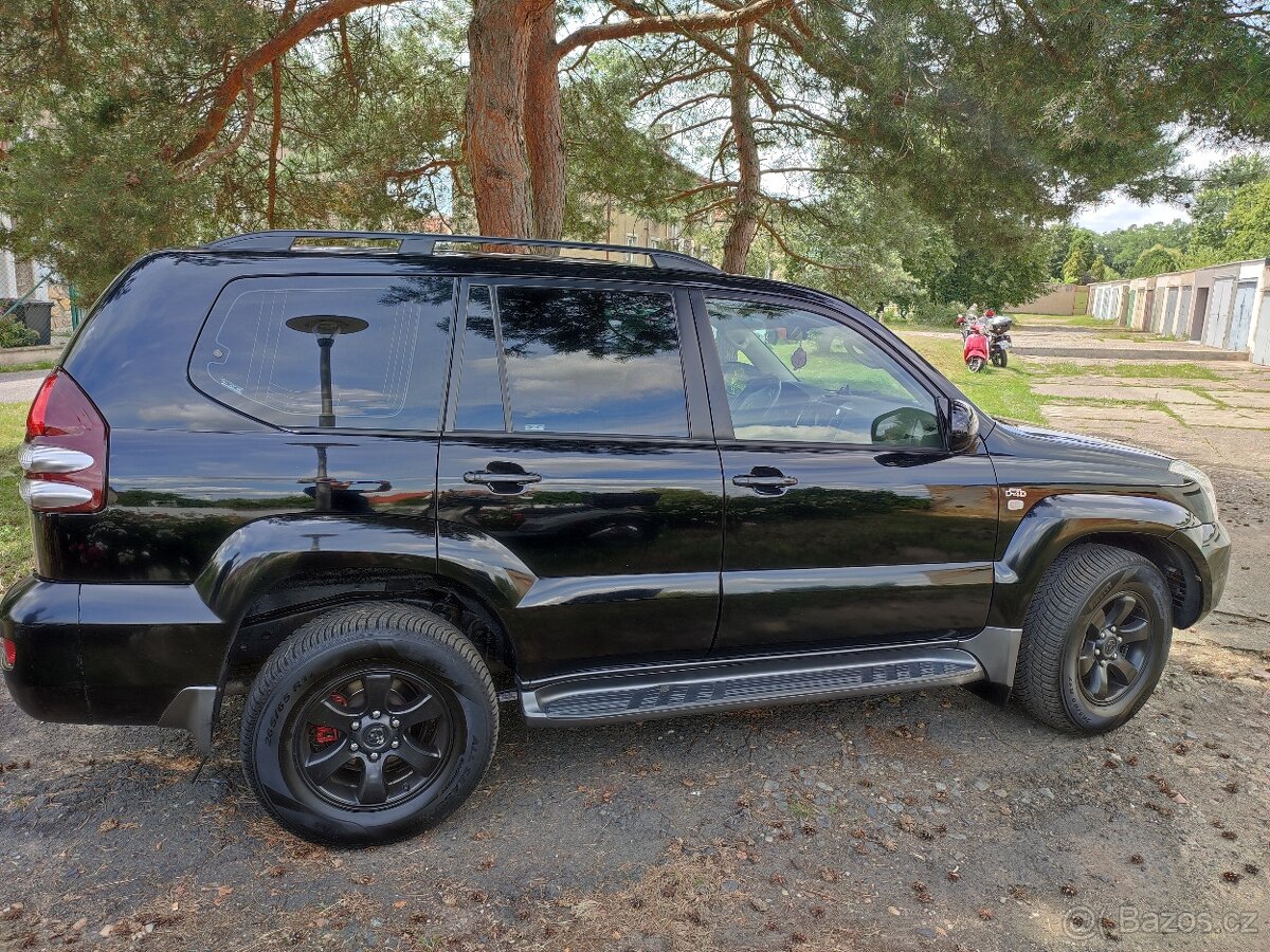 Toyota Land Cruiser, 3,0 D4D 4x4 7-Míst