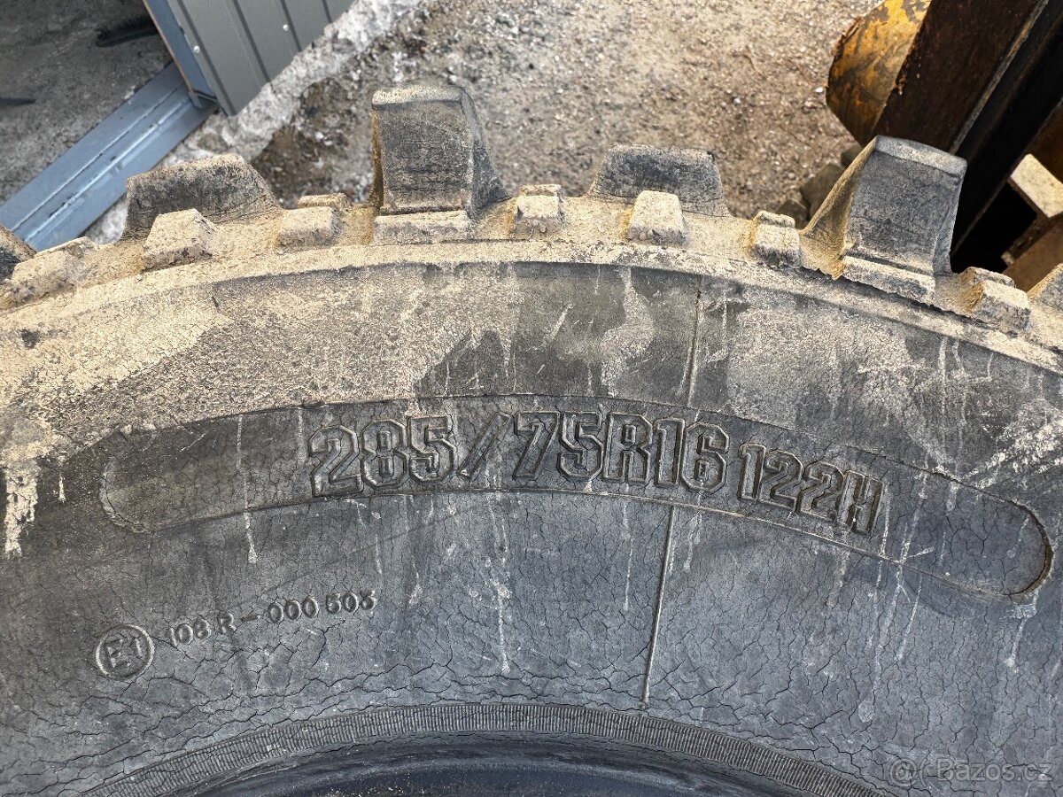 285/75r16 122H