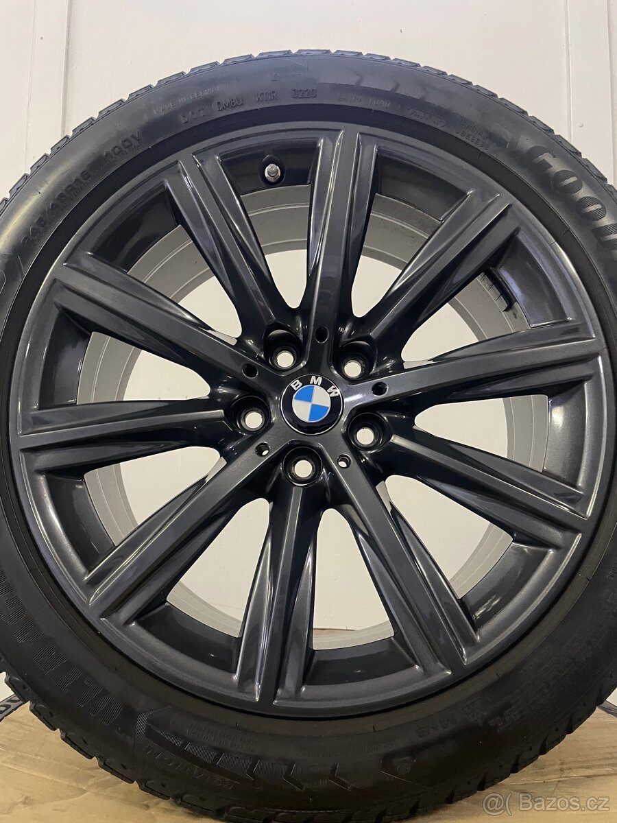 Orig zimni bmw 5 G30 G31 style 684 + 245/45/18 90% - 4