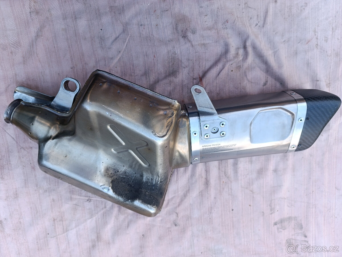 Triumph street triple 675 - 4