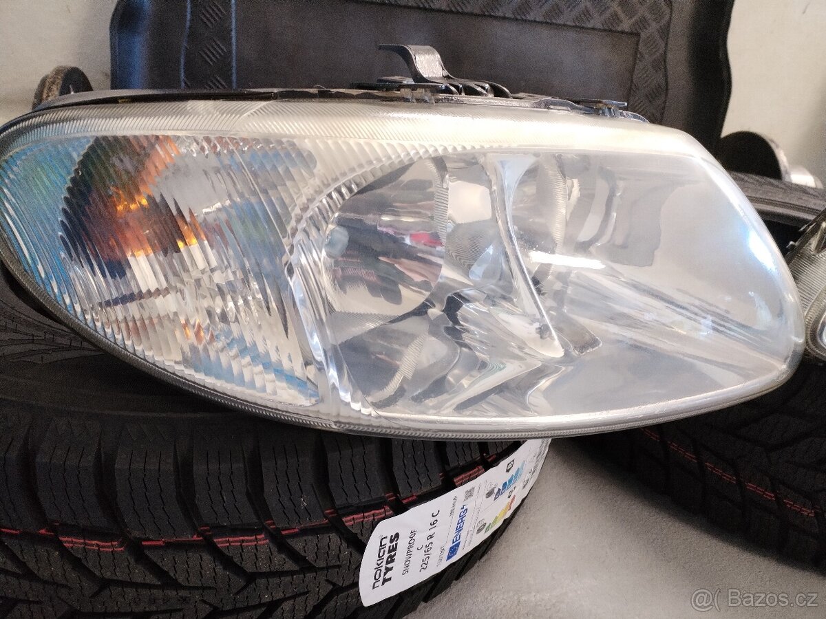 Přední světla chrysler Voyager 2003 - 4