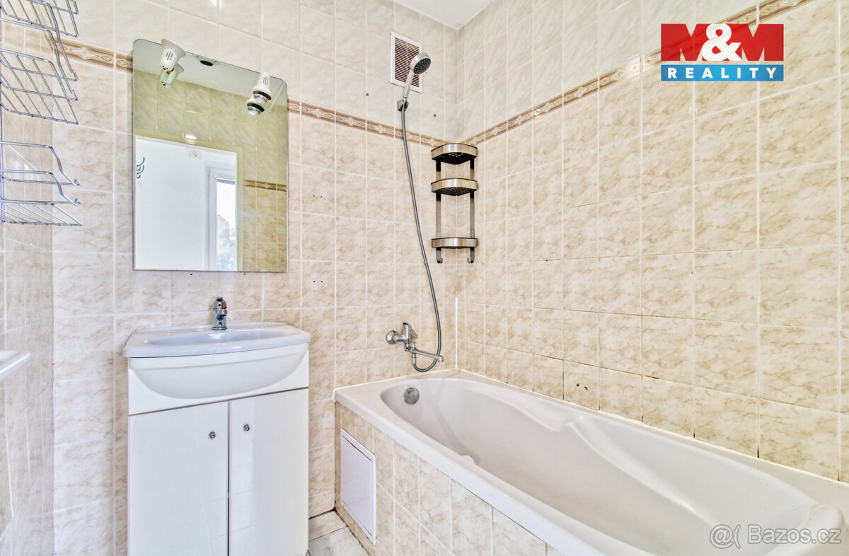 Prodej bytu 3+1, 60 m², Kadaň, ul. Koželužská - 4