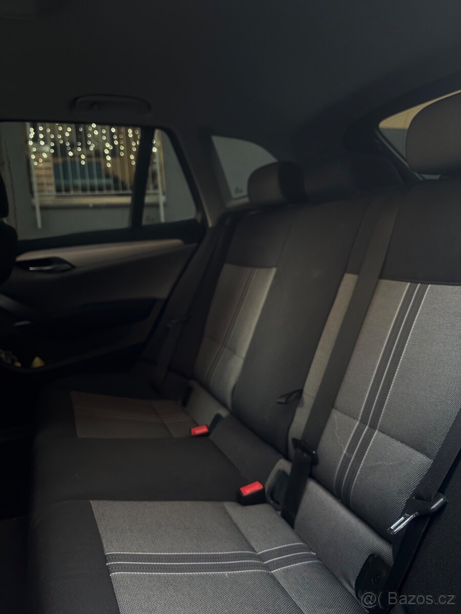 BMW x1 3.0i 115 000km najeto - 4