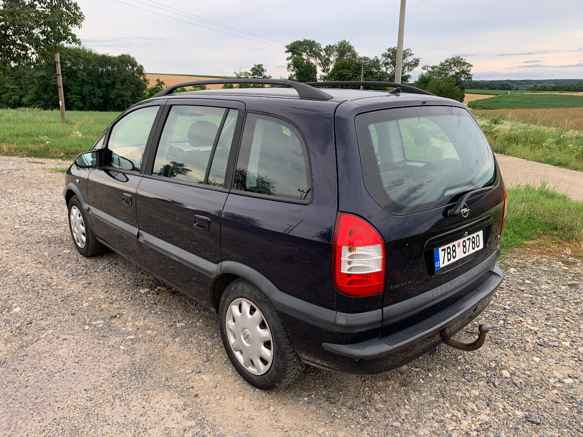 Opel Zafira 1.8 TDI - 4