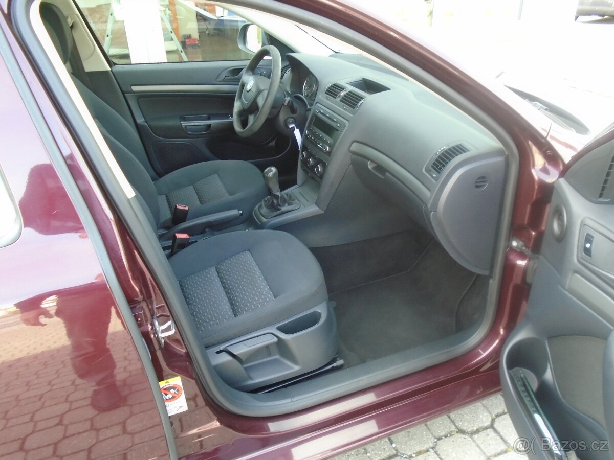 Škoda Octavia Combi 1,2 TSI FUN - 4