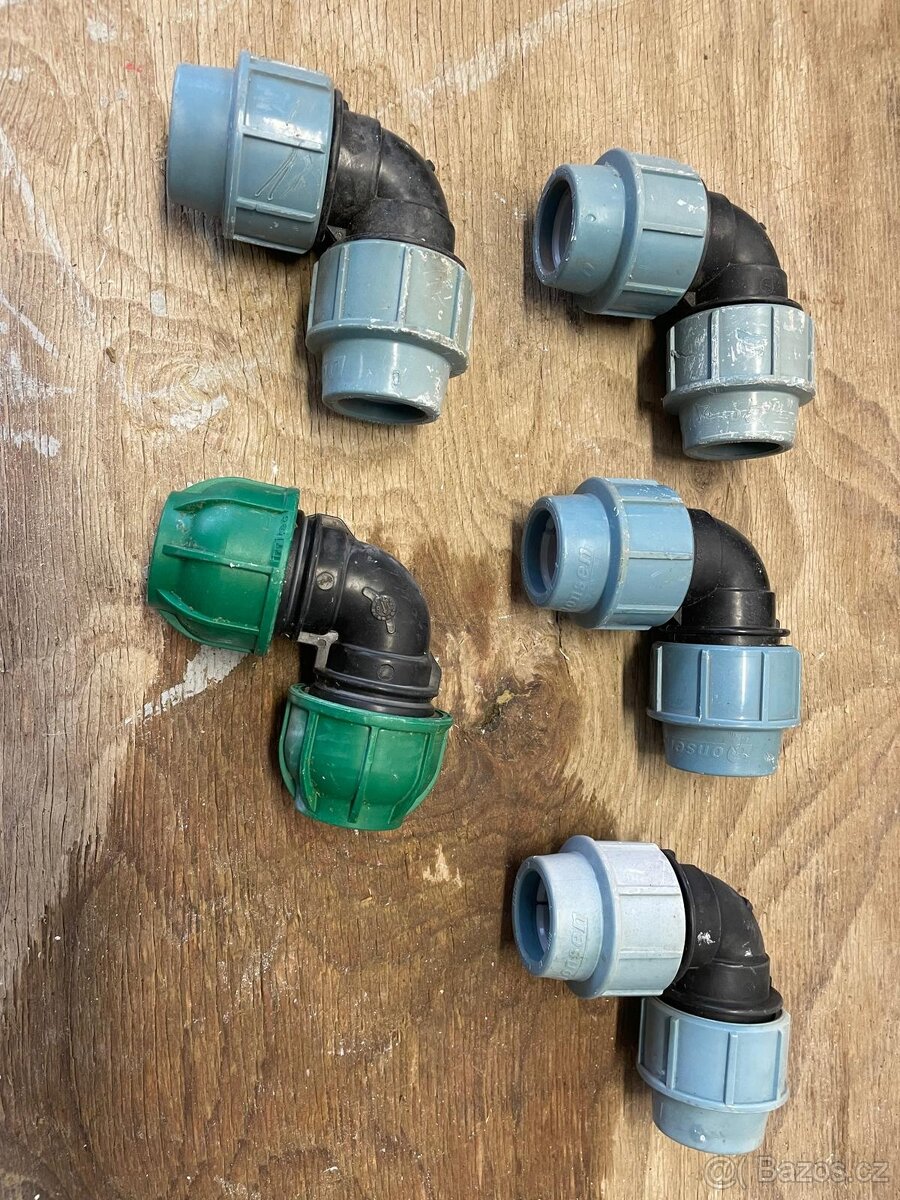 PE/PPS 32 spojky - 4