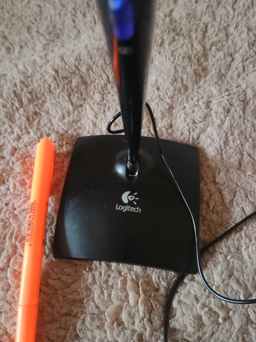 WEB kamera a stojánkový mikrofon zn Logitech,kabel scart - 4
