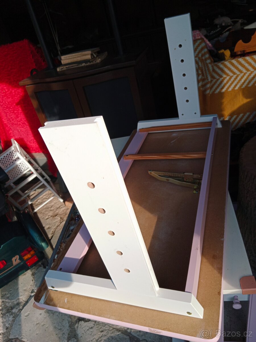 dětské stoly za odvoz - 4