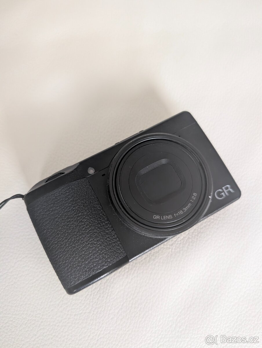 Ricoh GR III + 64GB - 4