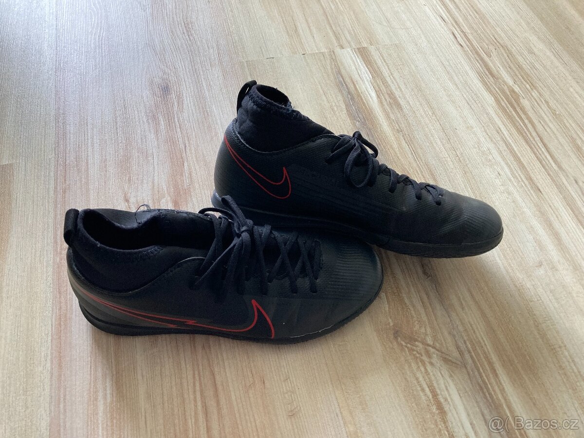 Dětské sálové boty Nike - 4