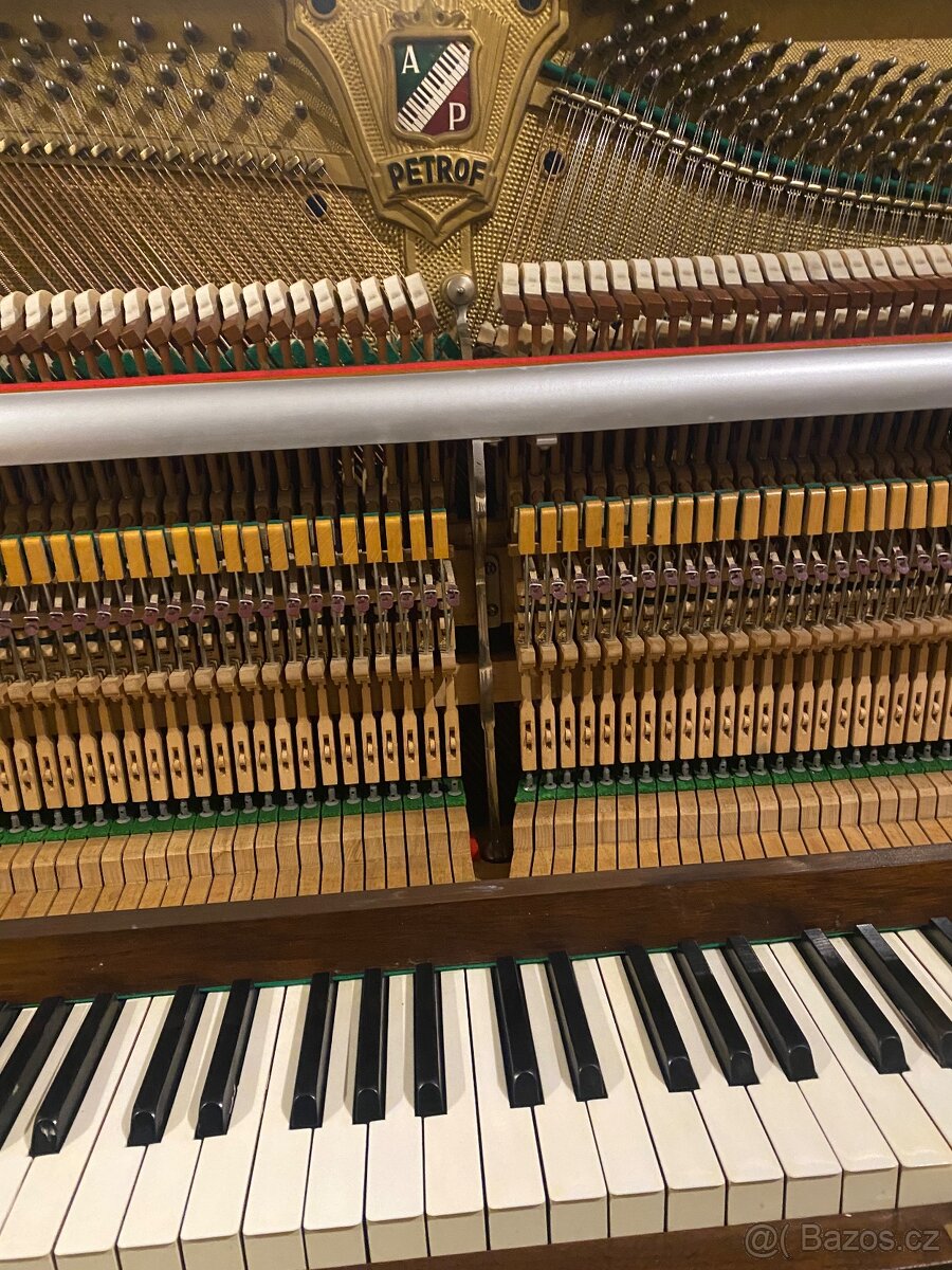 Pianino Petrof 135 - 4