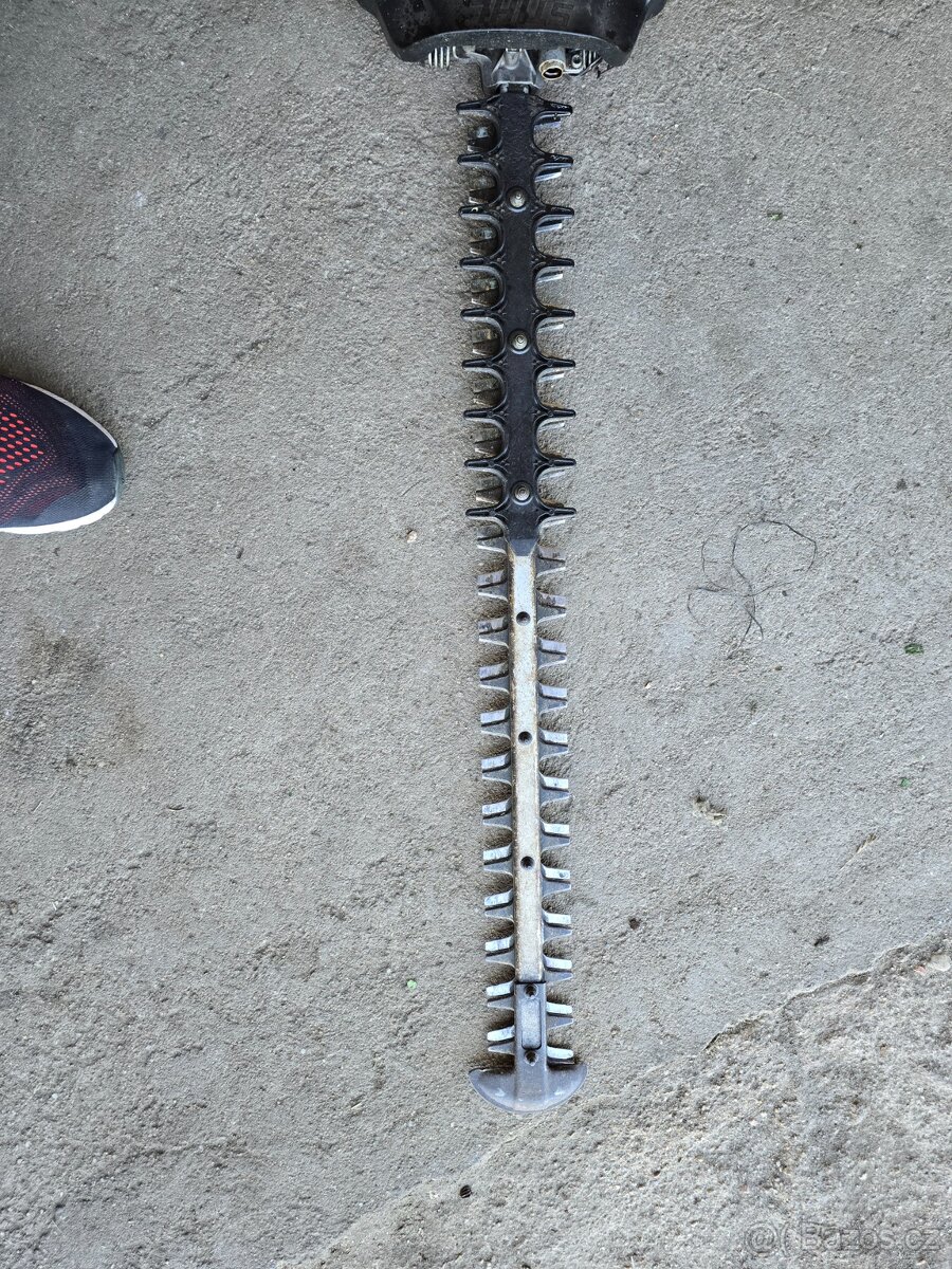 Plotořez STIHL HS 81 R nůžky na živý plot - 4