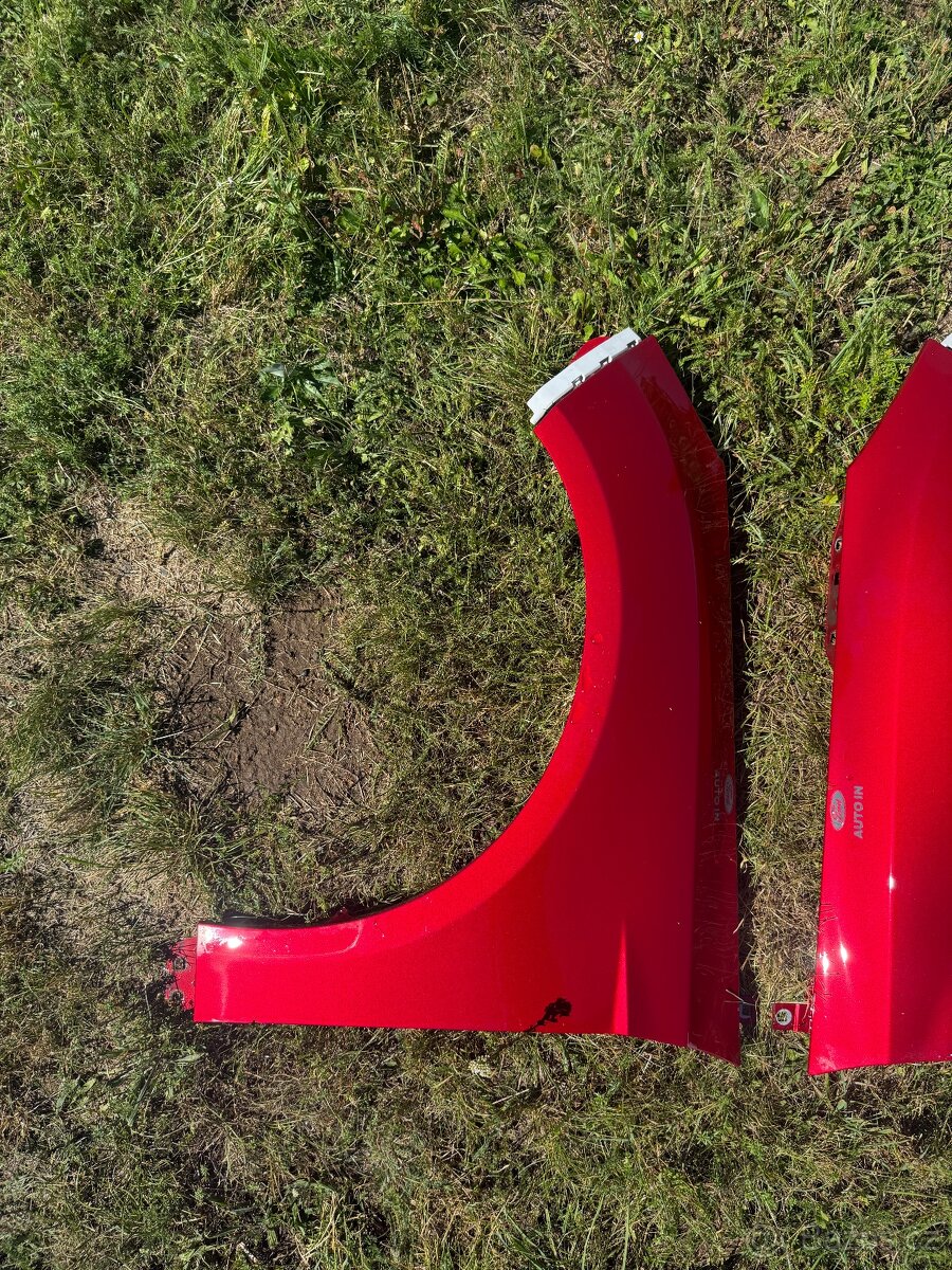 Ford Focus MK3 Přední blatníky - 4