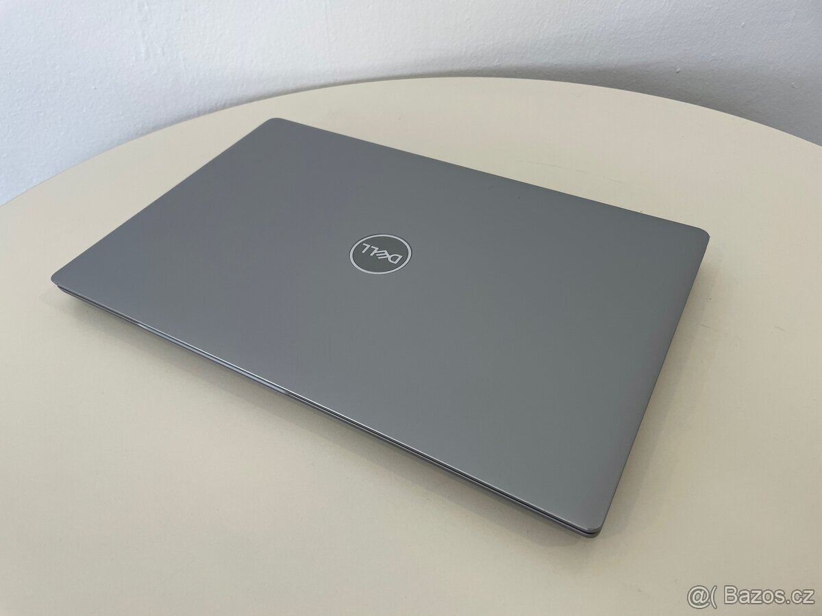 Dell Latitude 5530 – i5 / 16GB / 256GB / FHD IPS - 4