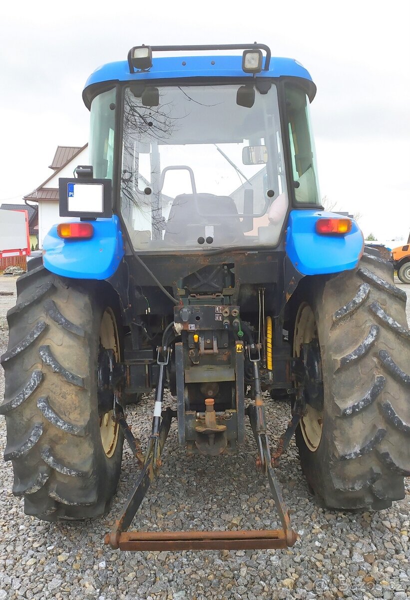 Traktor New Holland TD80D - 4