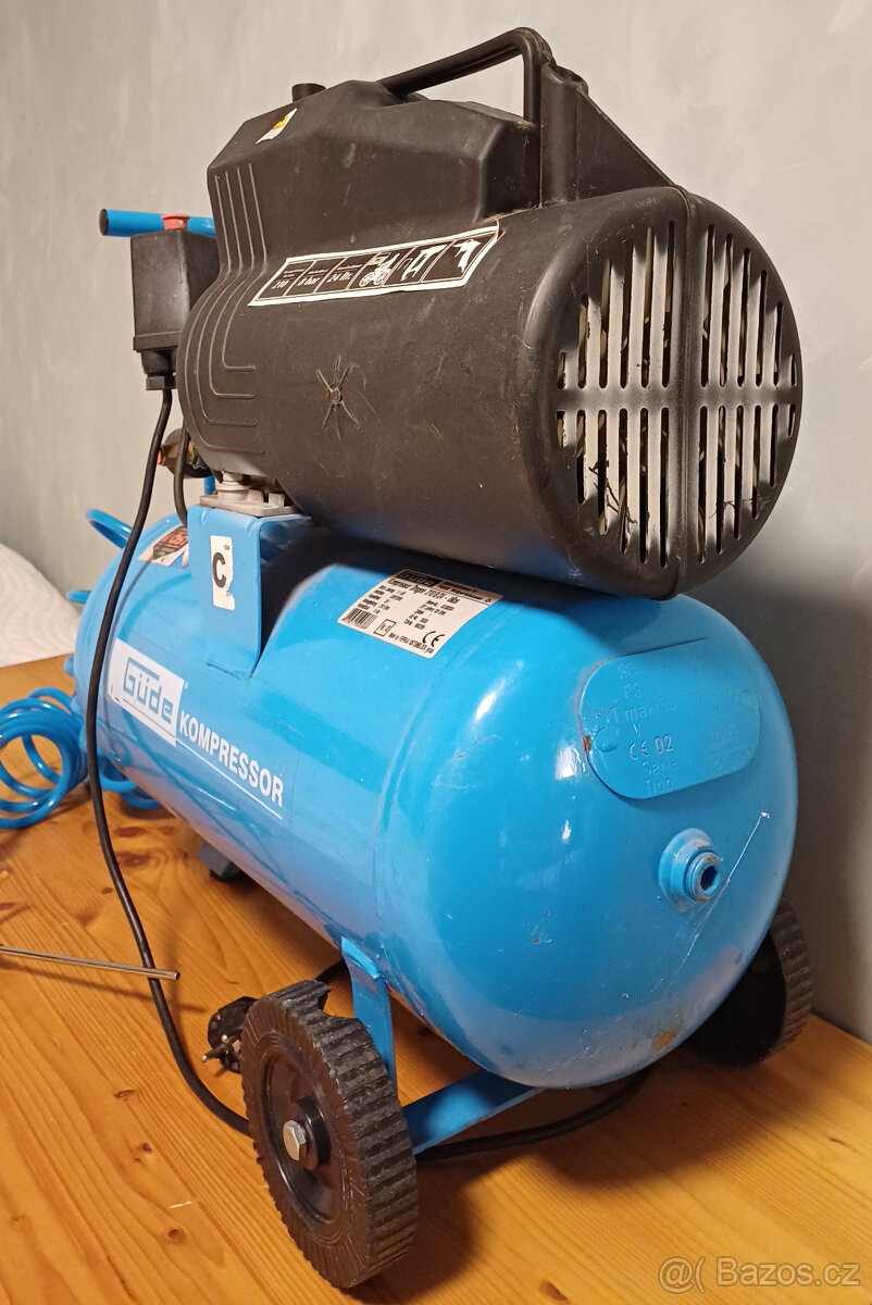 Bezolejový kompresor Güde Dragon 210/8/24 + příslušenství - 4