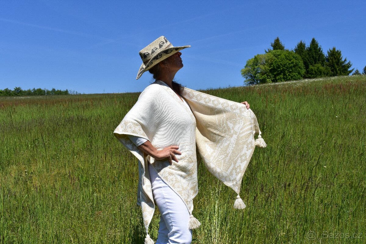 Pončo - Chile s vlnou alpaka, elegantní a oboustranné - 4