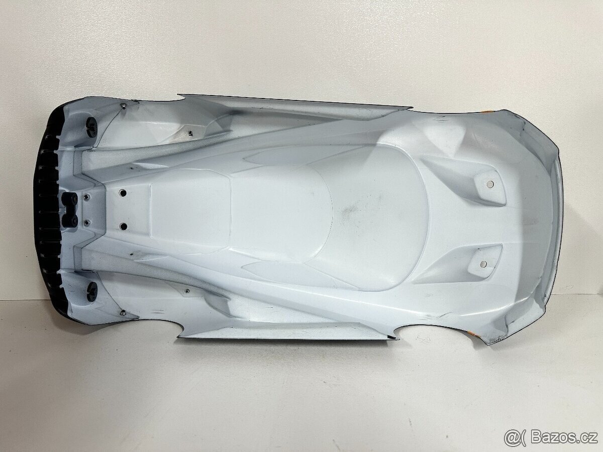 Traxxas karosérie stříbrná Ford GT s doplňky: 4-Tec 2.0 - 4