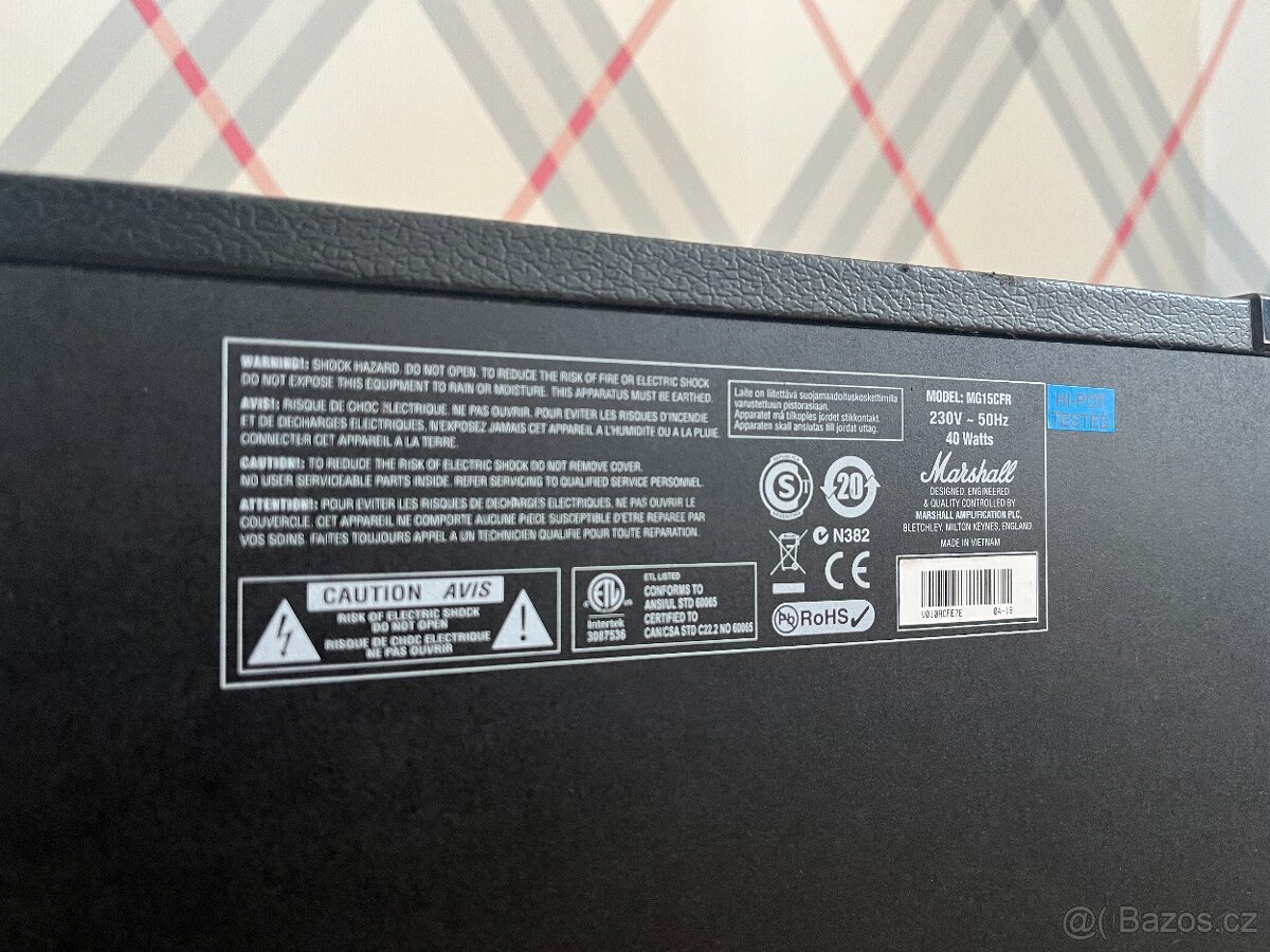 Kytarové kombo MG15R - 4