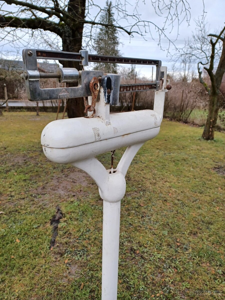 Stará lékařská váha - 4