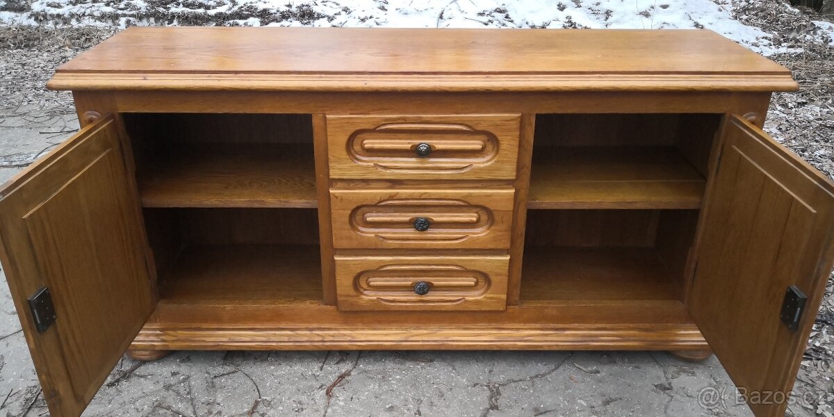 Masivní rustikální komoda - 4