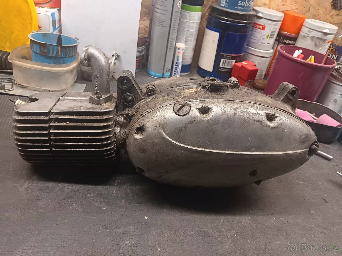 Moror jawa pionýr - 4