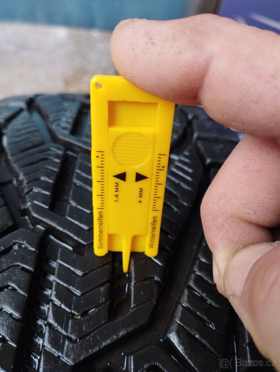 Zimní pneu 205/55/16 DOT-4721 - 4