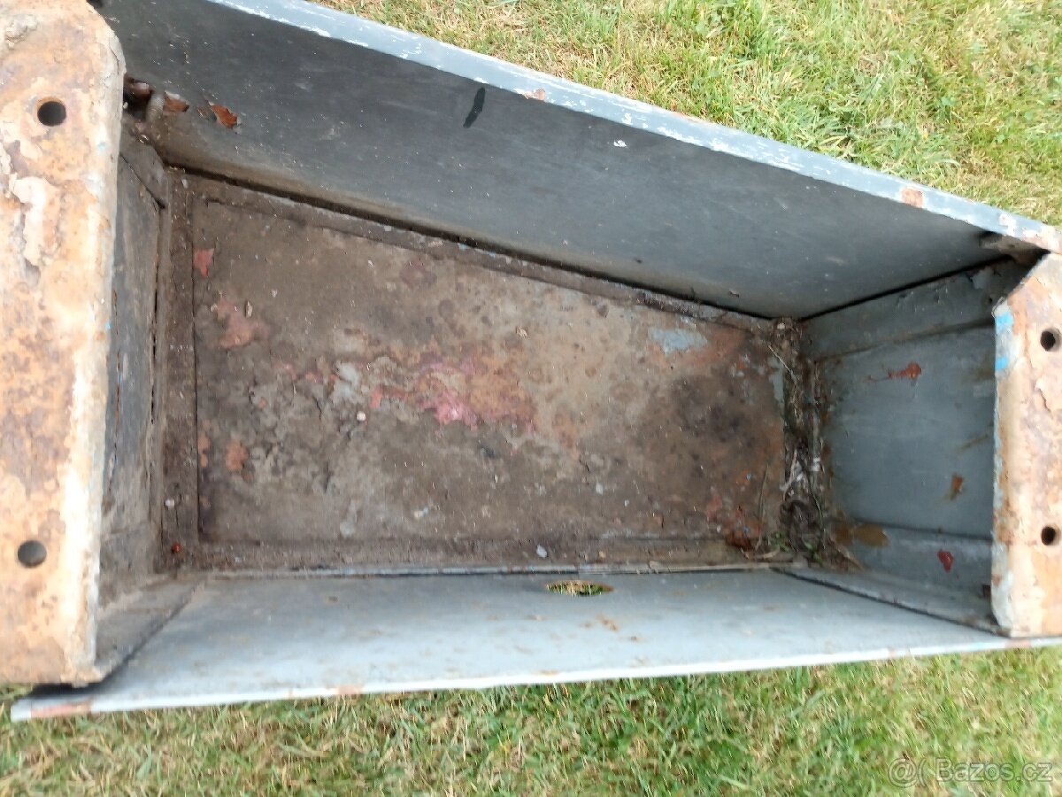 Kaslík baterie zetor - 4