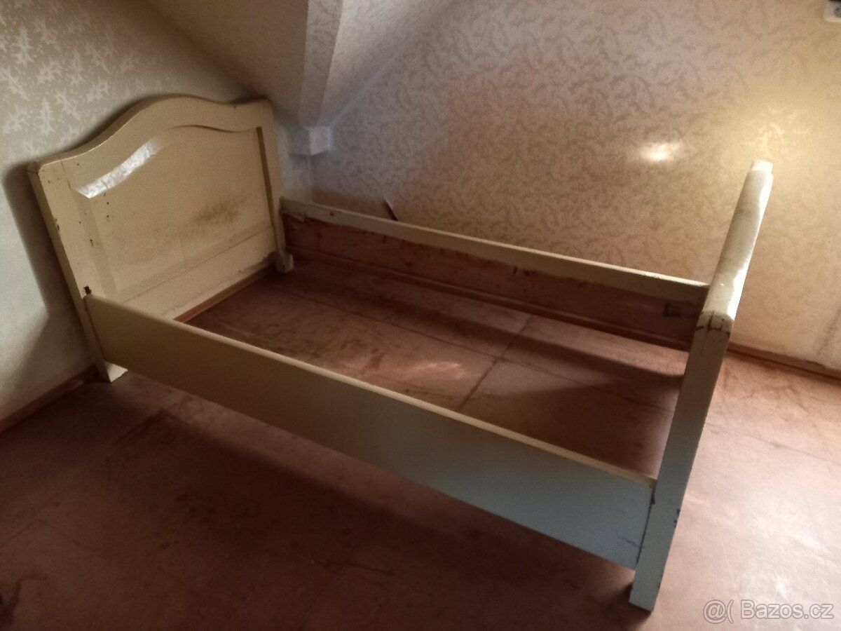 Postel starožitná - 4