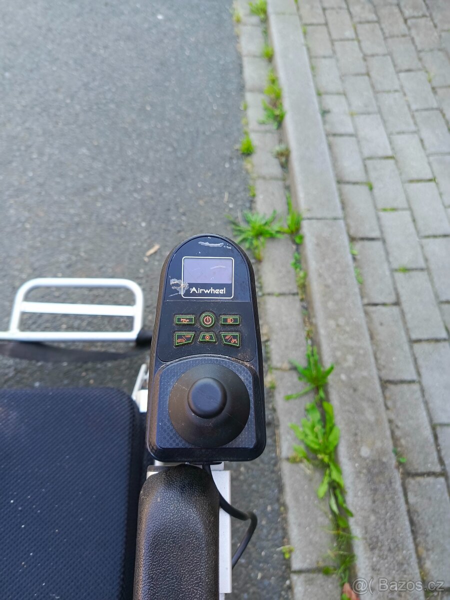 AIRWHEEL H3PS elektrický skládací vozík - 4