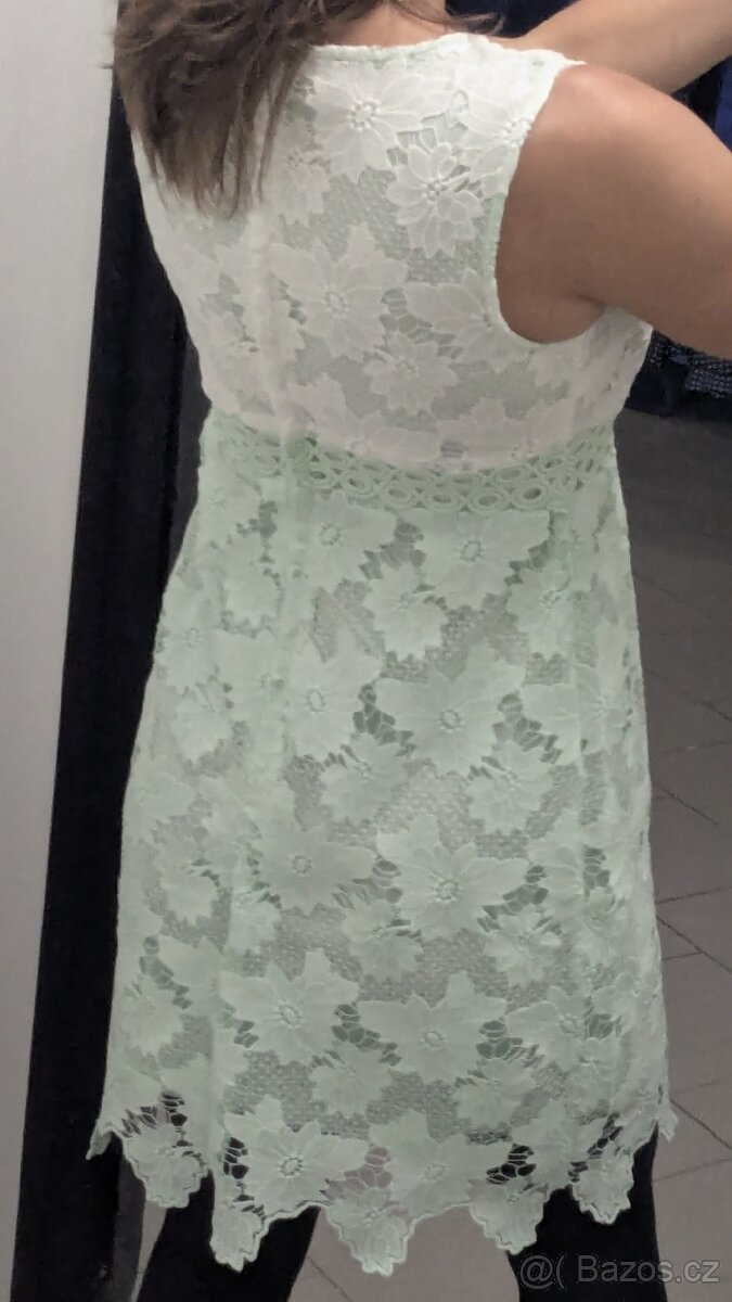 Dámské krajkové pouzdrové šaty Orsay - 4