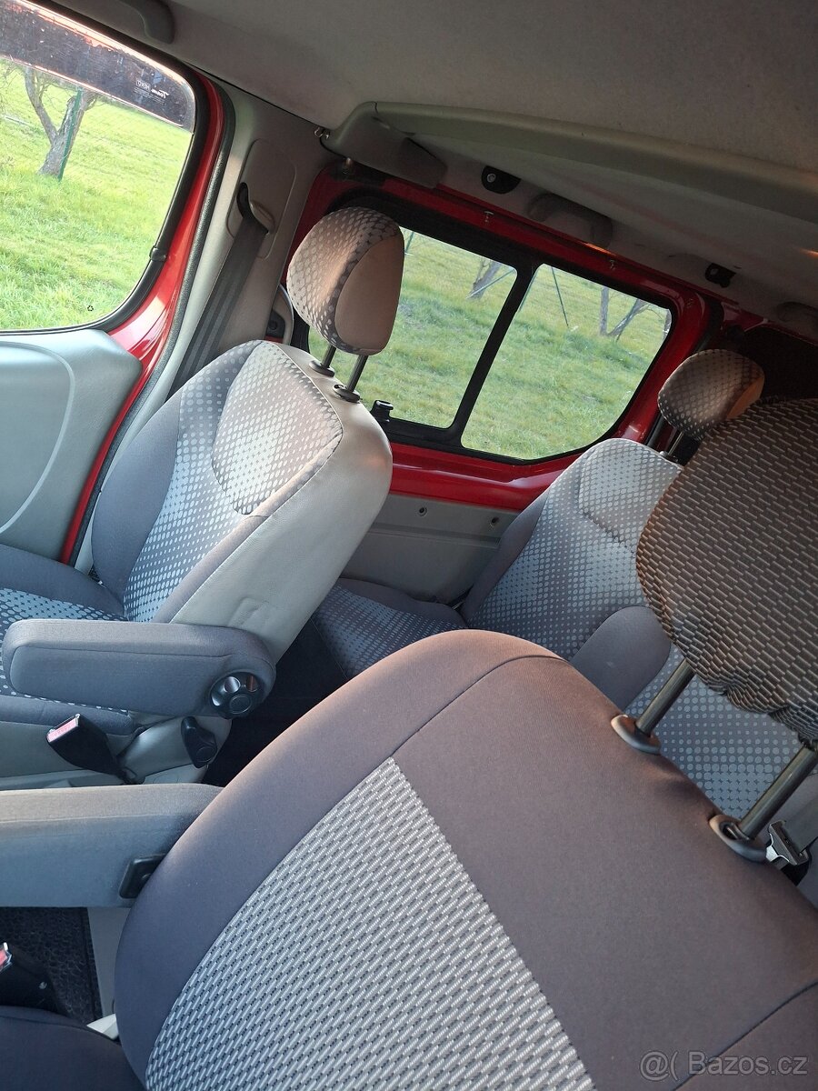 Trafic Passenger - 4