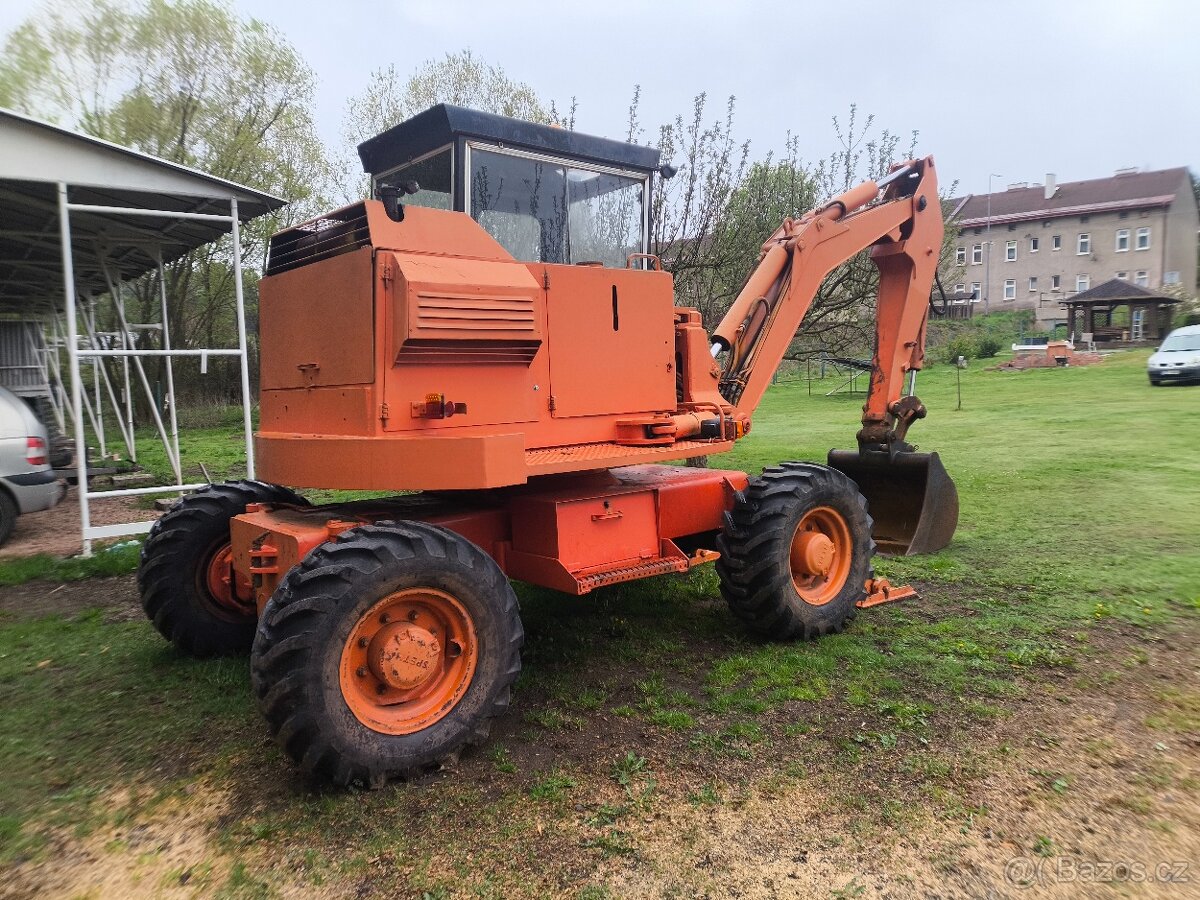Bagr SCHAEFF 8t - 4