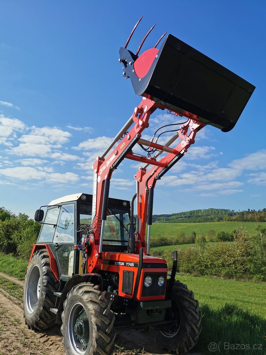 MONTÁŽ ČELNÍCH NAKLADAČŮ NA TRAKTORY, - 4