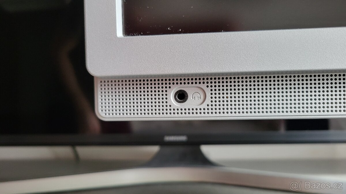 Samsung SyncMaster 215TW - LCD monitor 21" - 4